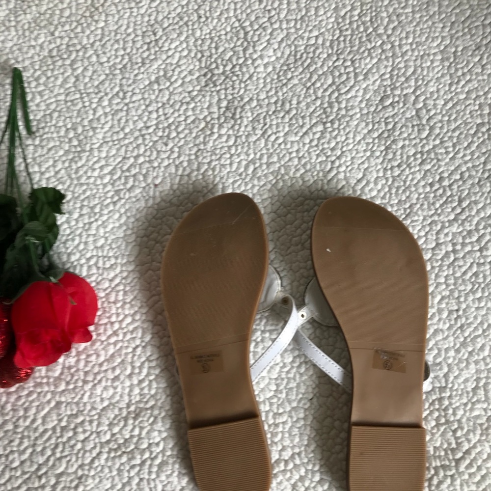 SANDALS - Picture 2 of 2